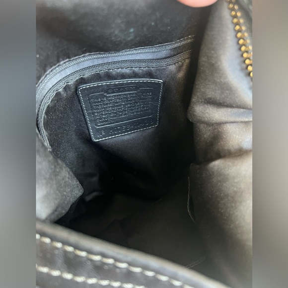 COACH | EXCELLENT CONDITION! Bleecker Black Signature Bucket Bag - Picture 15 of 15